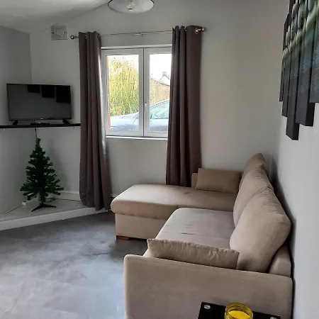 Maison Au Pied Du Mont Saint Michel بيت للعطل